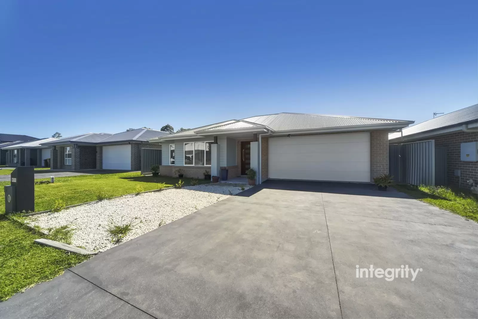 62 Caladenia Crescent, South Nowra Sold by Integrity Real Estate - image 2