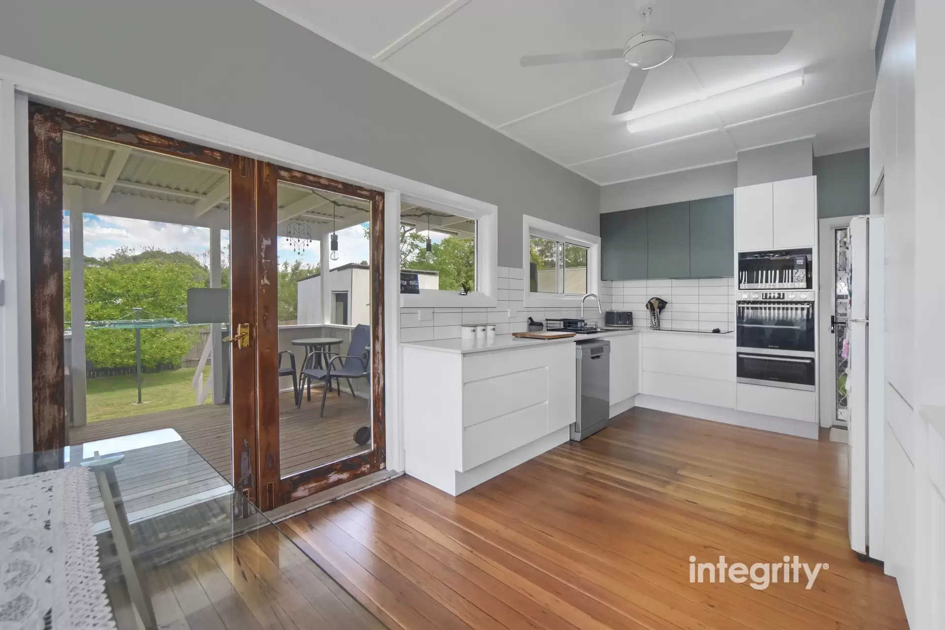 38 Bunberra Street, Bomaderry Sold by Integrity Real Estate - image 3