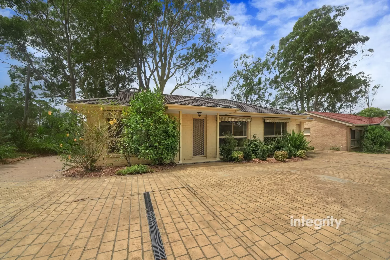 1/76 Hillcrest Avenue, South Nowra Sold by Integrity Real Estate - image 1