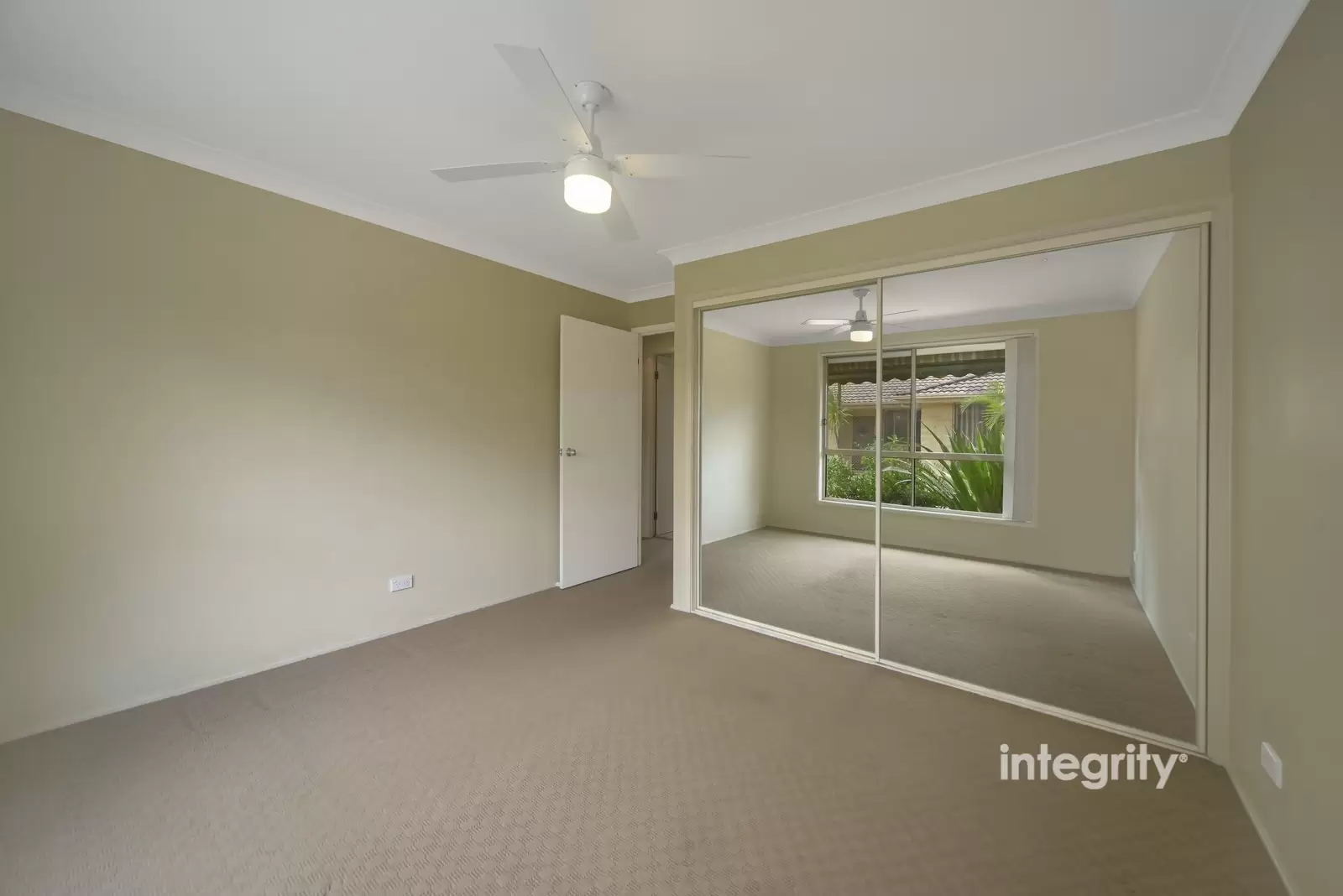 1/76 Hillcrest Avenue, South Nowra Sold by Integrity Real Estate - image 5