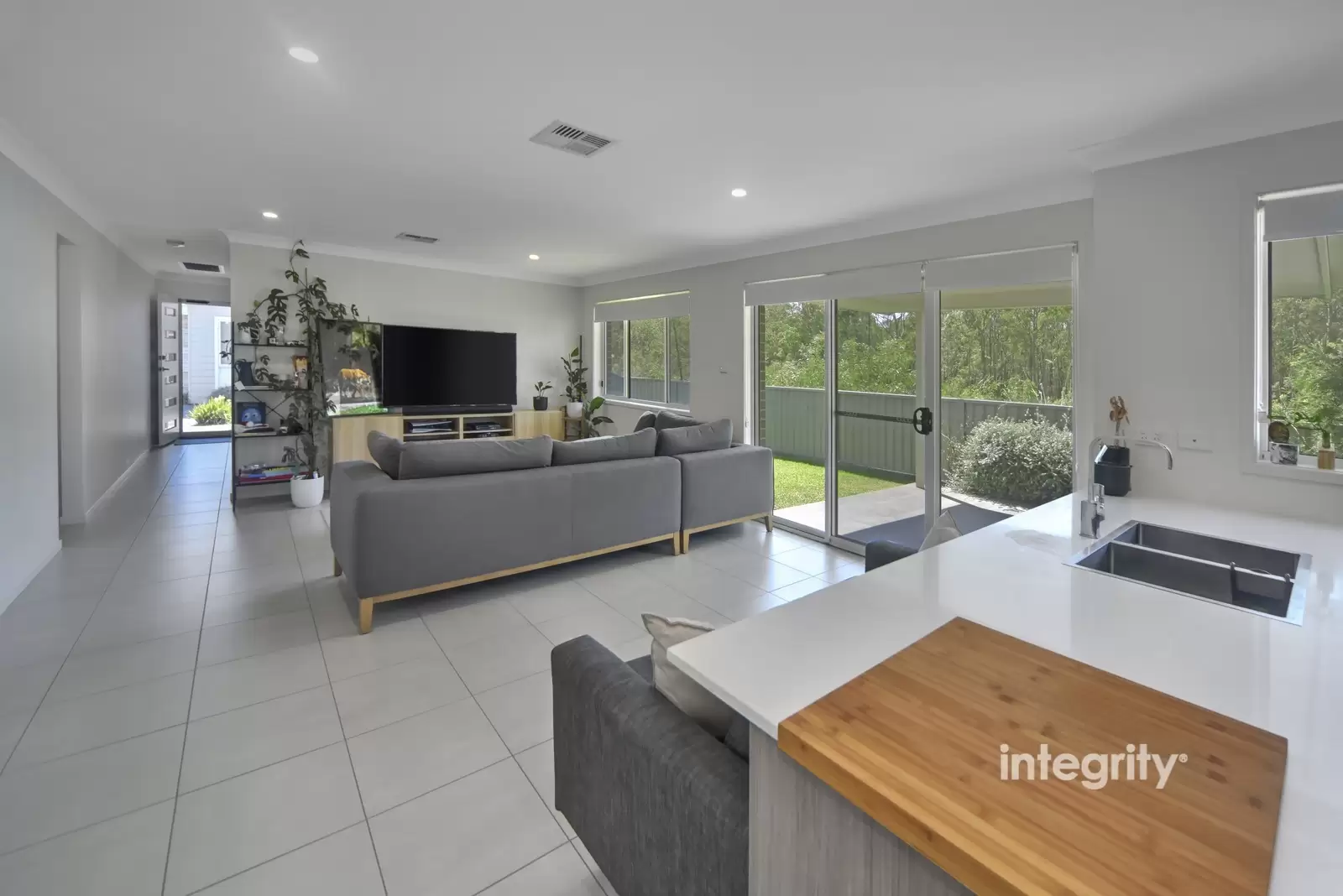 4/40 Basil Street, South Nowra Sold by Integrity Real Estate - image 3
