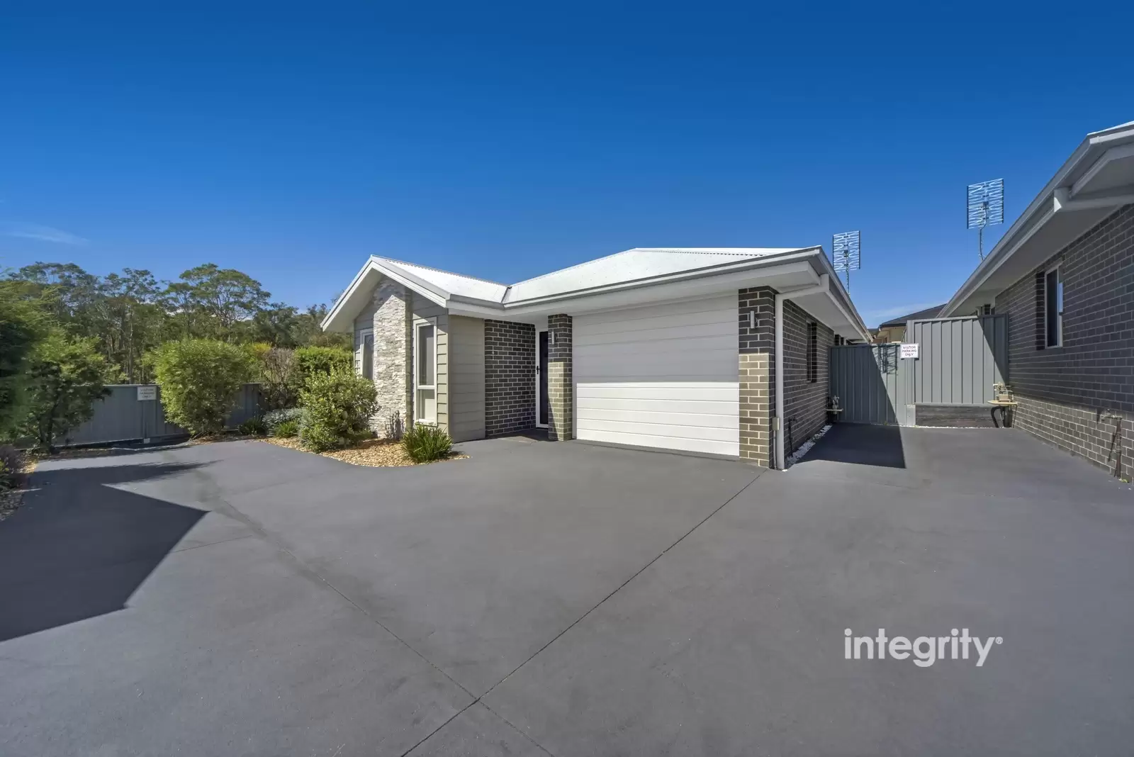 4/40 Basil Street, South Nowra Sold by Integrity Real Estate - image 1