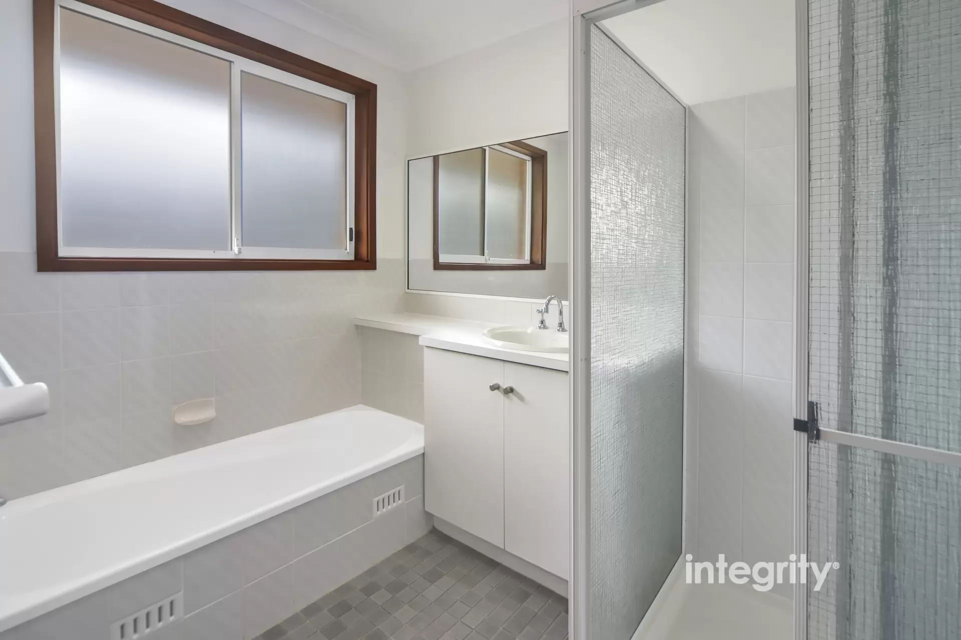 1/40 Lyndhurst Drive, Bomaderry Sold by Integrity Real Estate - image 5