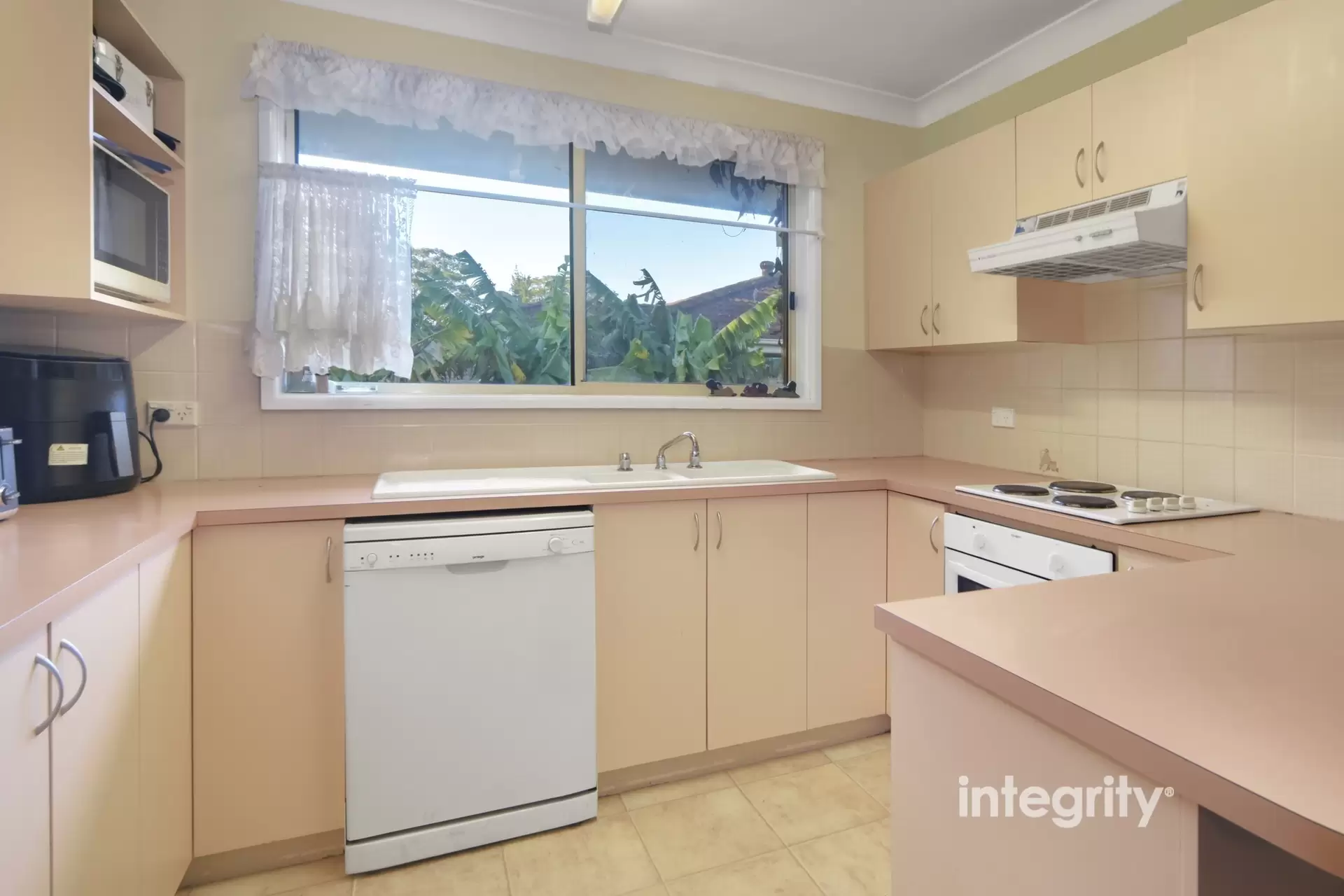 4/65A Page Avenue, North Nowra Sold by Integrity Real Estate - image 3