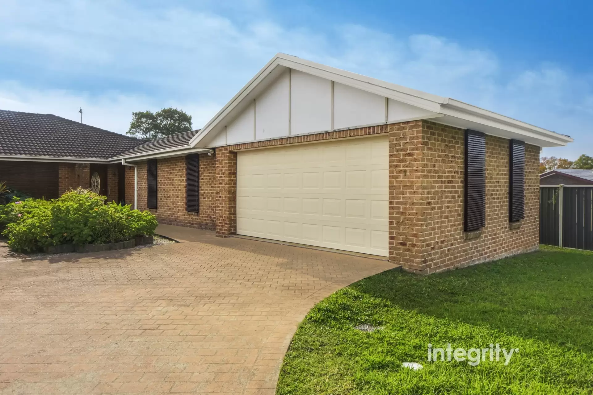 1/2 Hollyhill Close, Bomaderry Sold by Integrity Real Estate