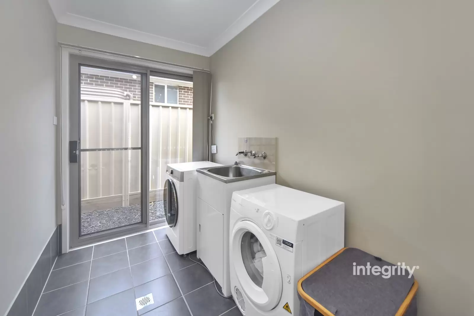 5 Caladenia Crescent, South Nowra Sold by Integrity Real Estate - image 9