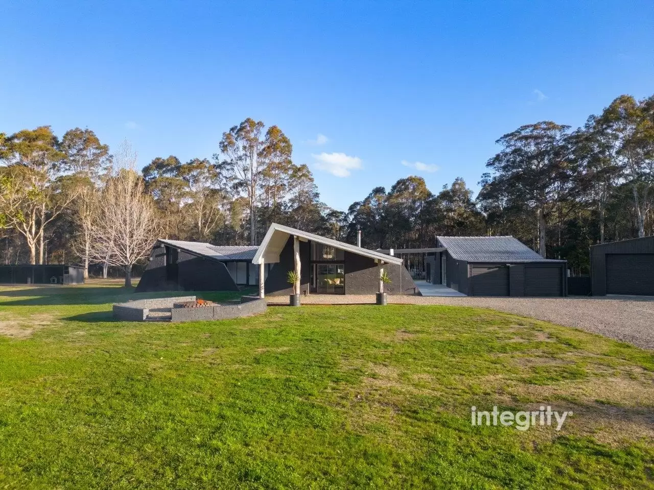 15 Old Woollamia Road, Falls Creek Sold by Integrity Real Estate - image 3