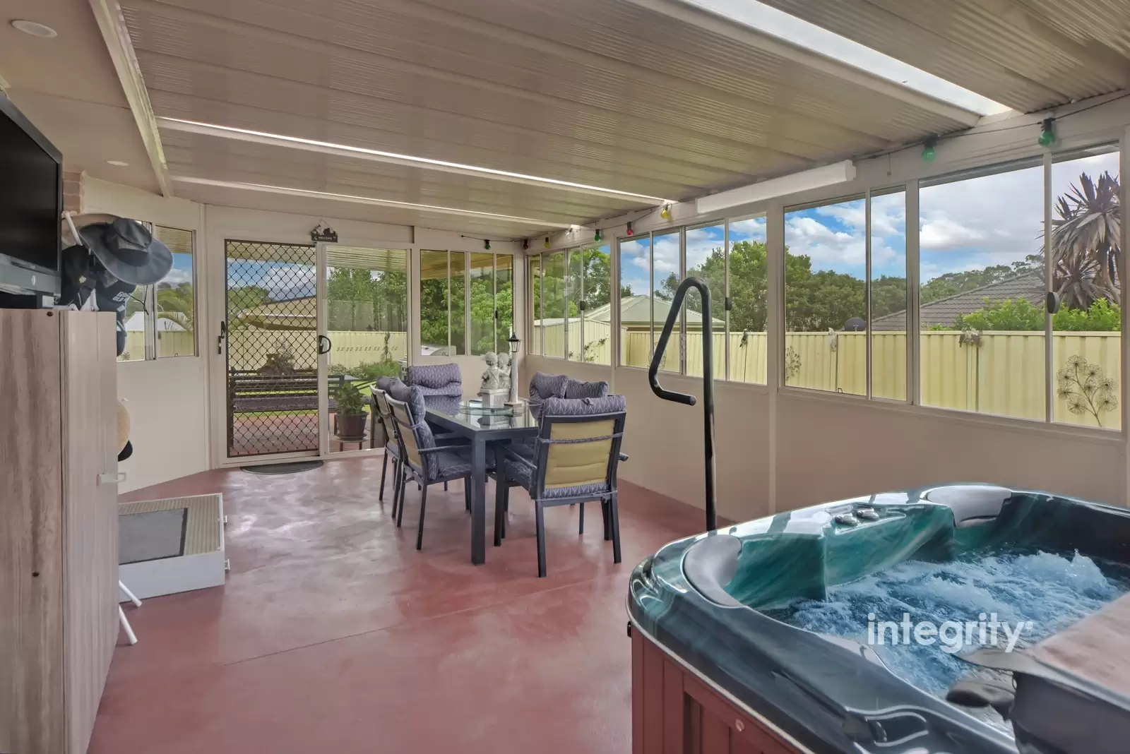 8 Carrington Park Drive, Nowra Sold by Integrity Real Estate - image 8