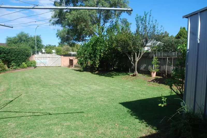 13 Farrelly Place, Bomaderry Leased by Integrity Real Estate - image 7