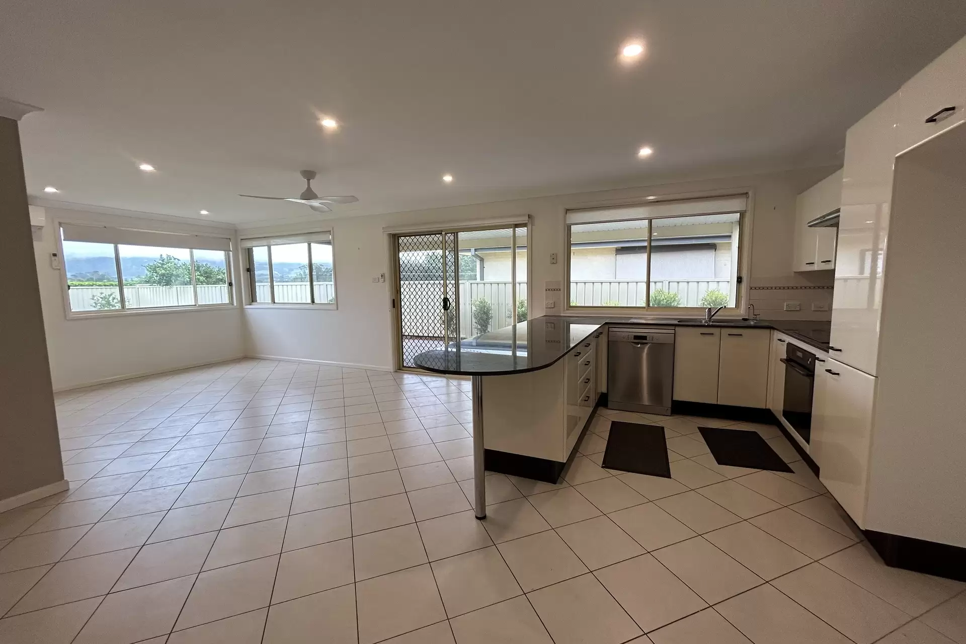 8 Emerald Drive, Meroo Meadow Leased by Integrity Real Estate - image 4