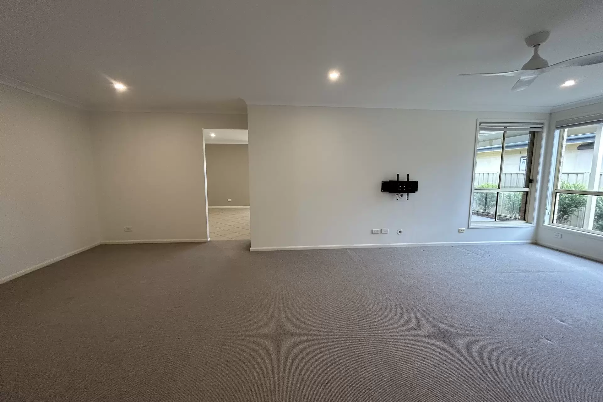 8 Emerald Drive, Meroo Meadow Leased by Integrity Real Estate - image 2