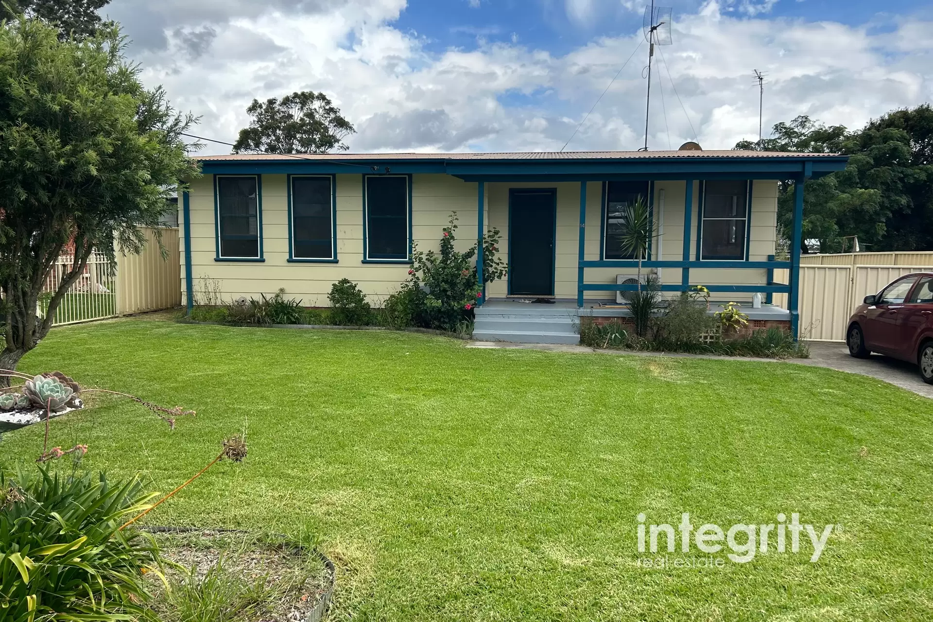 14 Quiberon Street, Nowra Leased by Integrity Real Estate - image 1
