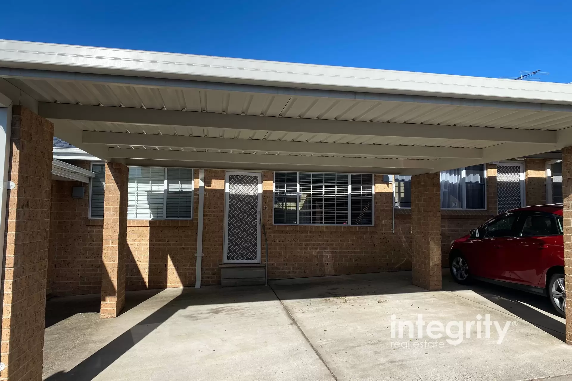 2/19 Coomea Street, Bomaderry Leased by Integrity Real Estate - image 1