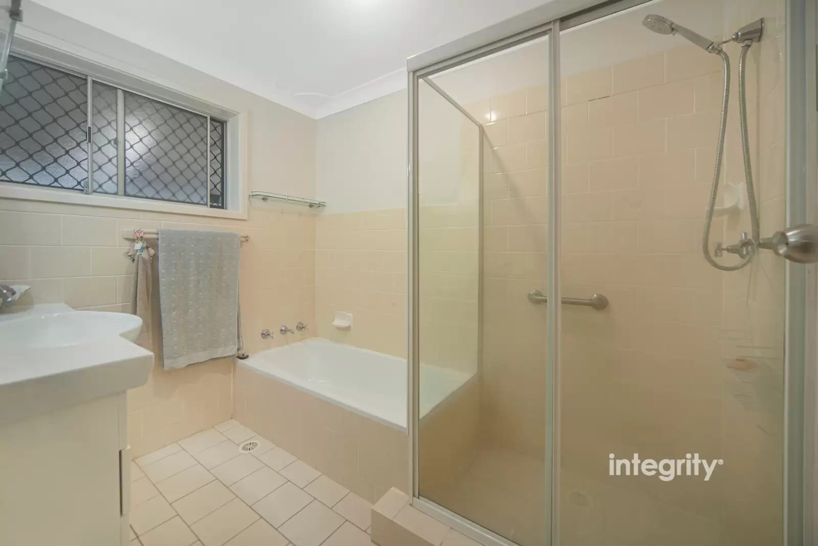 5 Allison Avenue, Nowra Sold by Integrity Real Estate - image 7