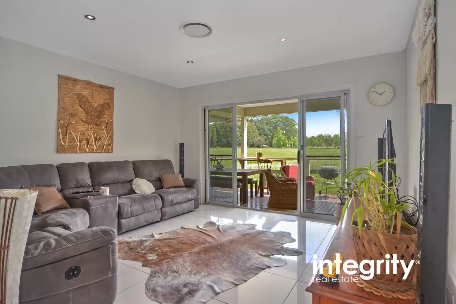 51 Emerald Drive, Meroo Meadow Leased by Integrity Real Estate - image 3