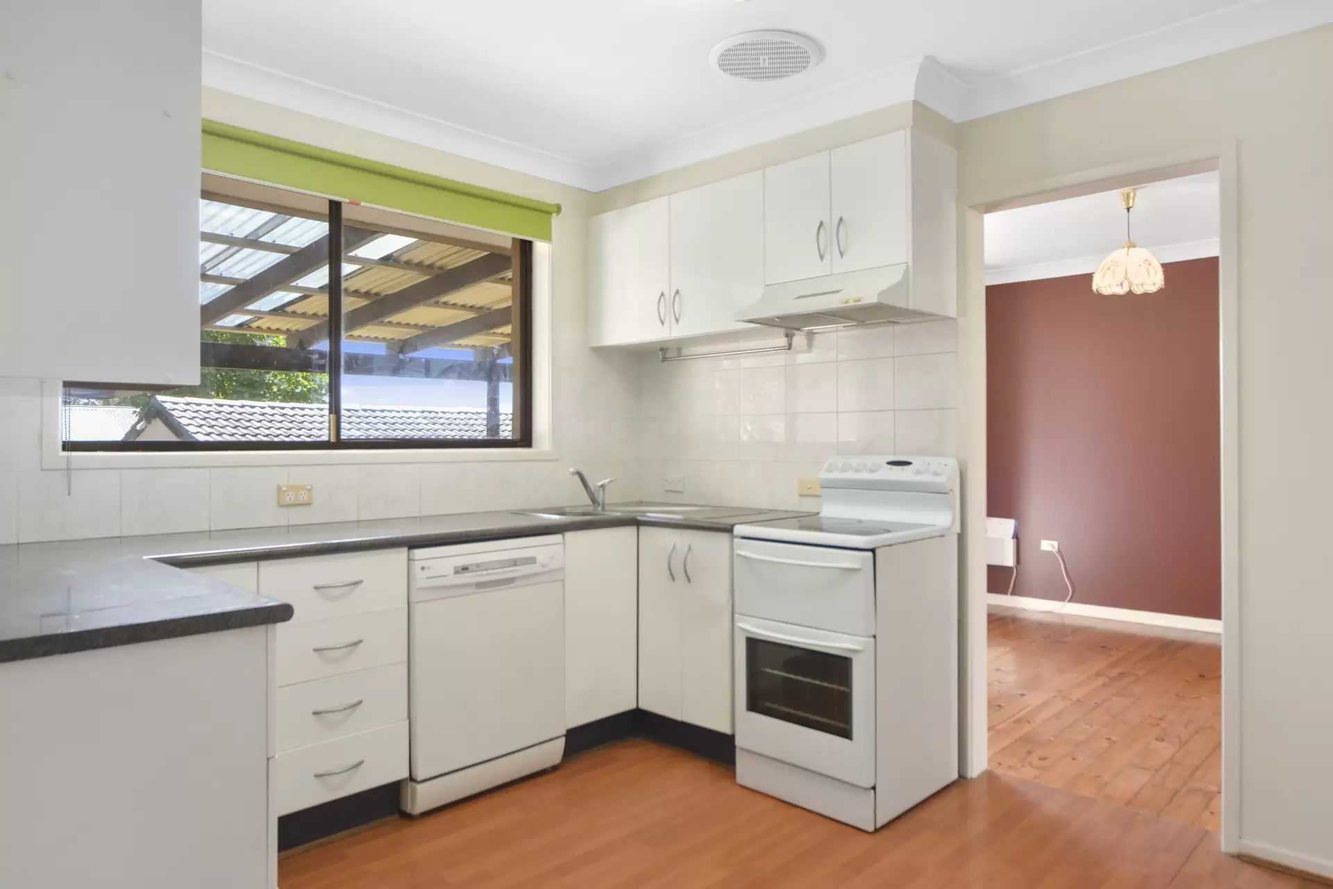 3 Fuchsia Crescent, Bomaderry Leased by Integrity Real Estate - image 5