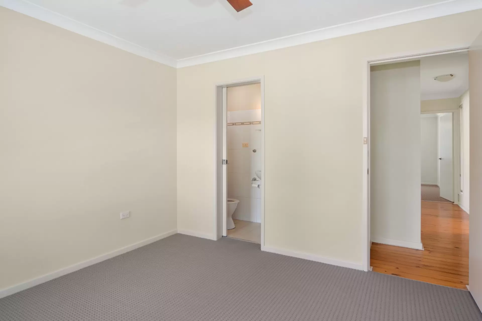 3 Fuchsia Crescent, Bomaderry Leased by Integrity Real Estate - image 3