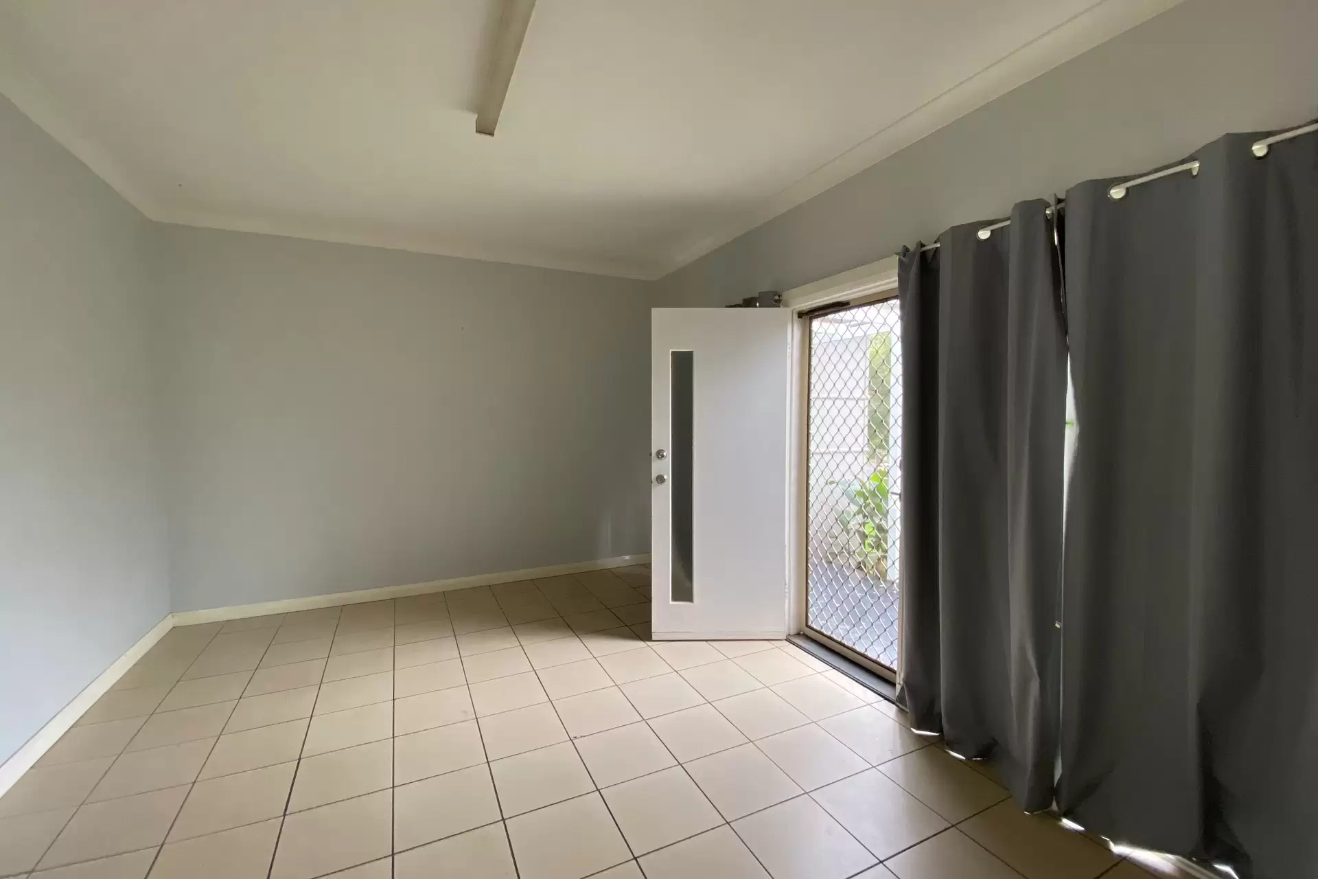 1/61 Wallace Street, Nowra Leased by Integrity Real Estate - image 2