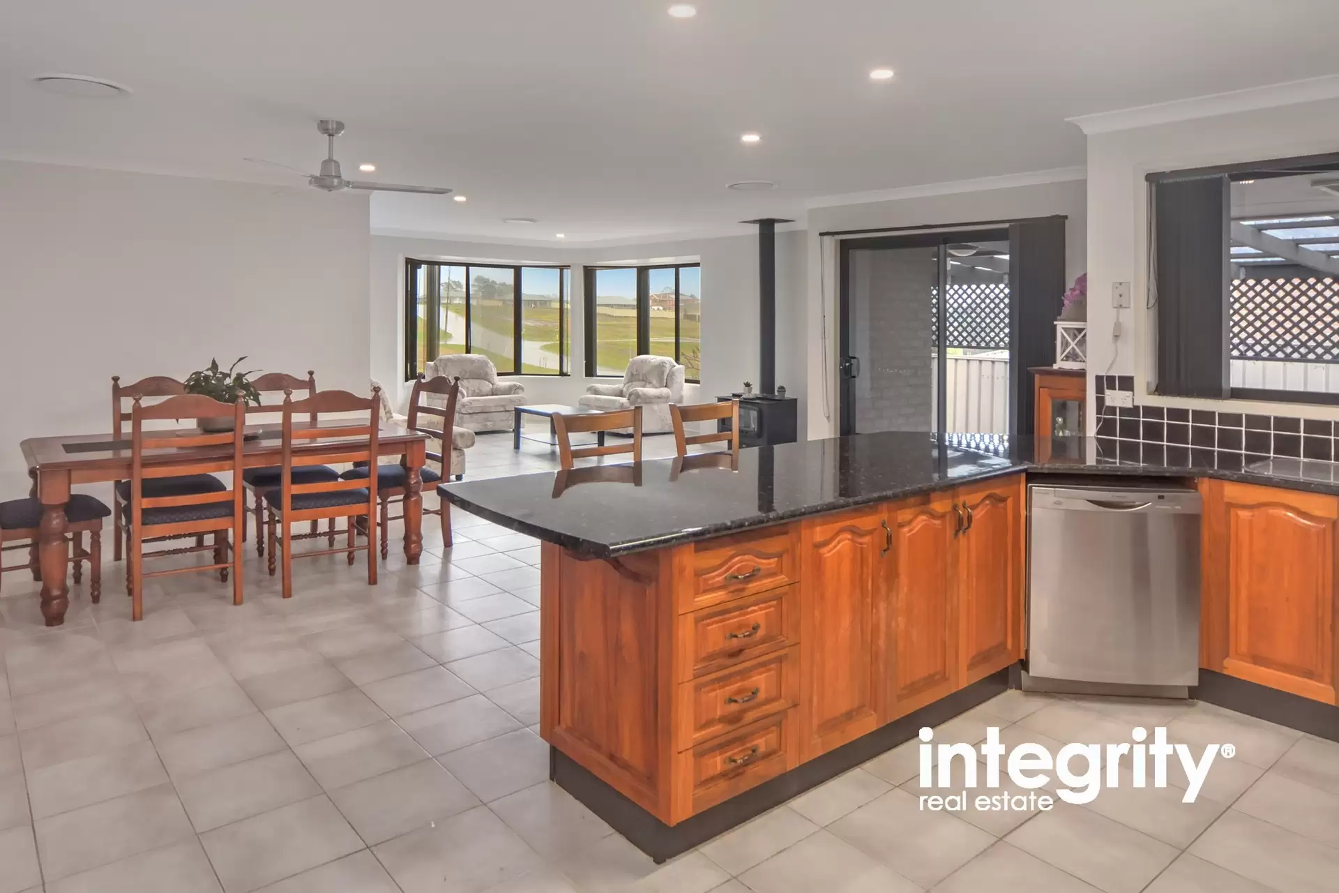 12 Narwee Link, Nowra Leased by Integrity Real Estate - image 2