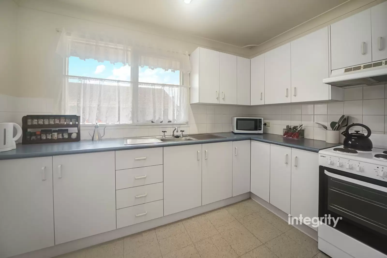 34 Alfred Street, Bomaderry For Sale by Integrity Real Estate - image 3