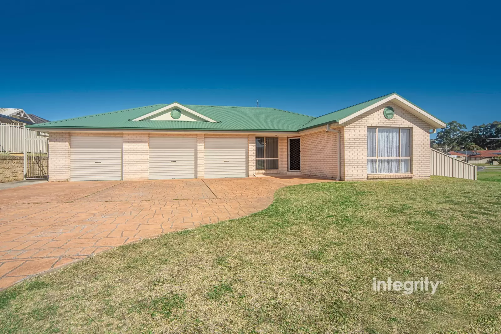 2 Junee Link, Nowra Sold by Integrity Real Estate