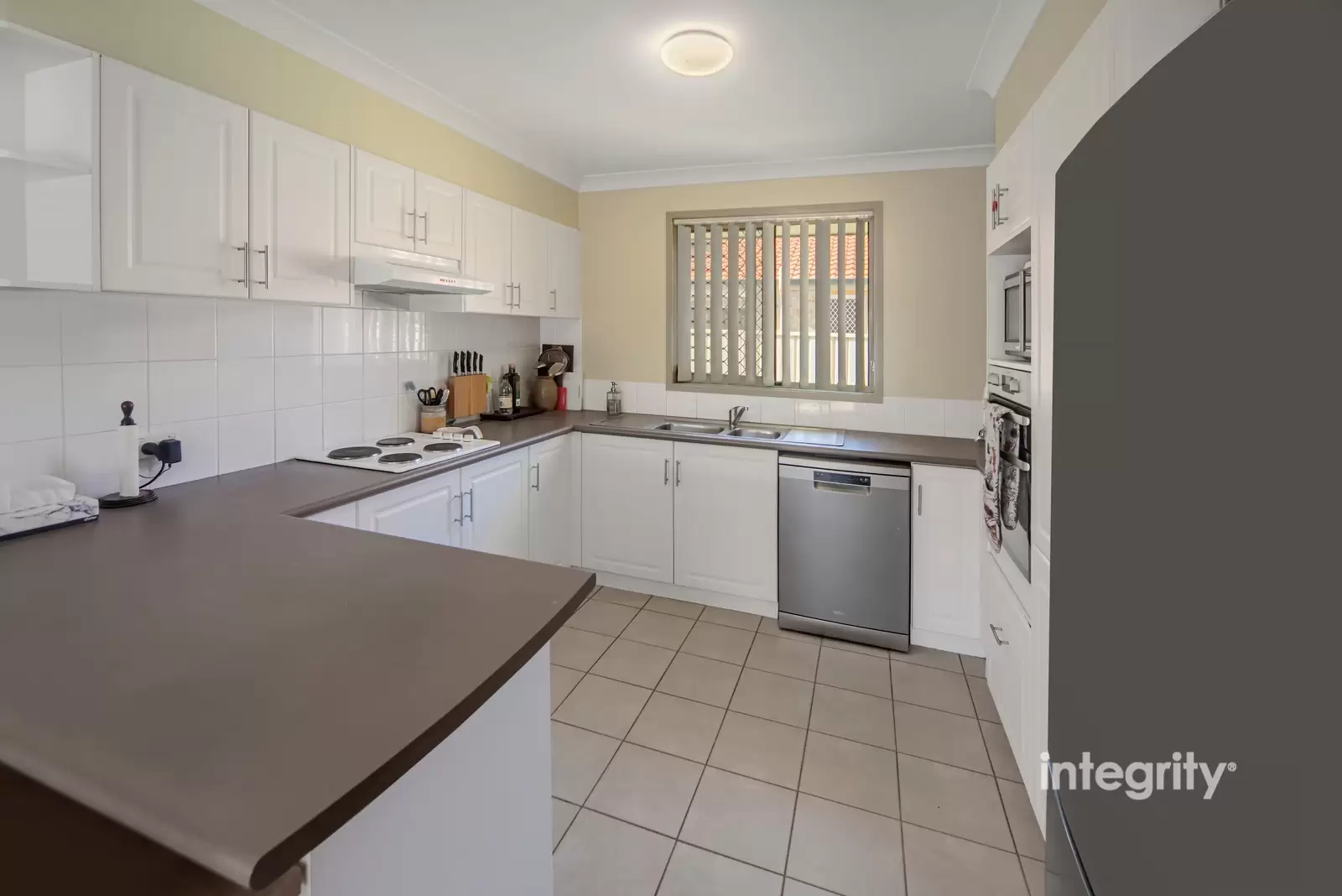 15 Blue Gum Way, North Nowra Sold by Integrity Real Estate - image 4