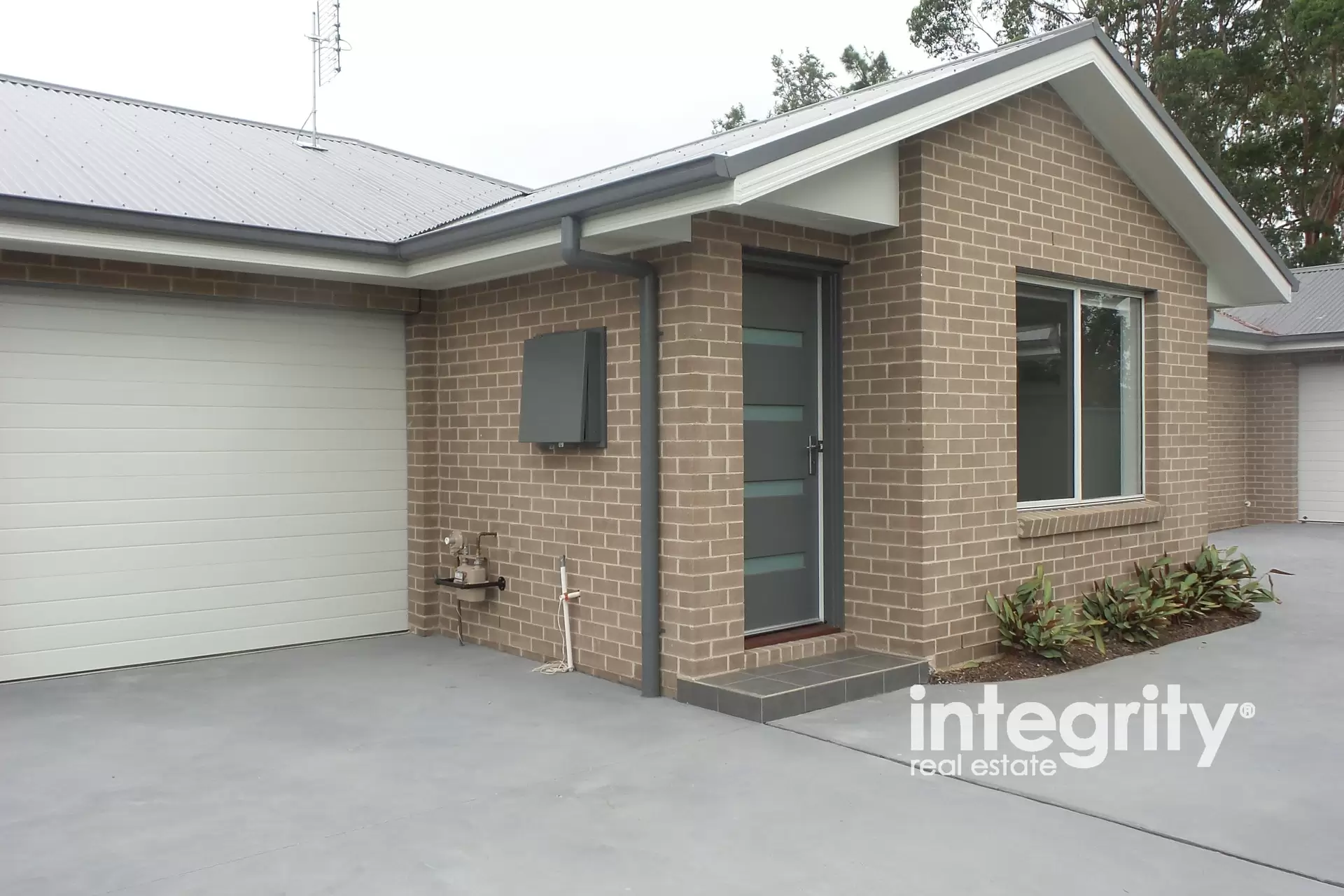 2/25 Junction Street, Nowra Leased by Integrity Real Estate - image 1