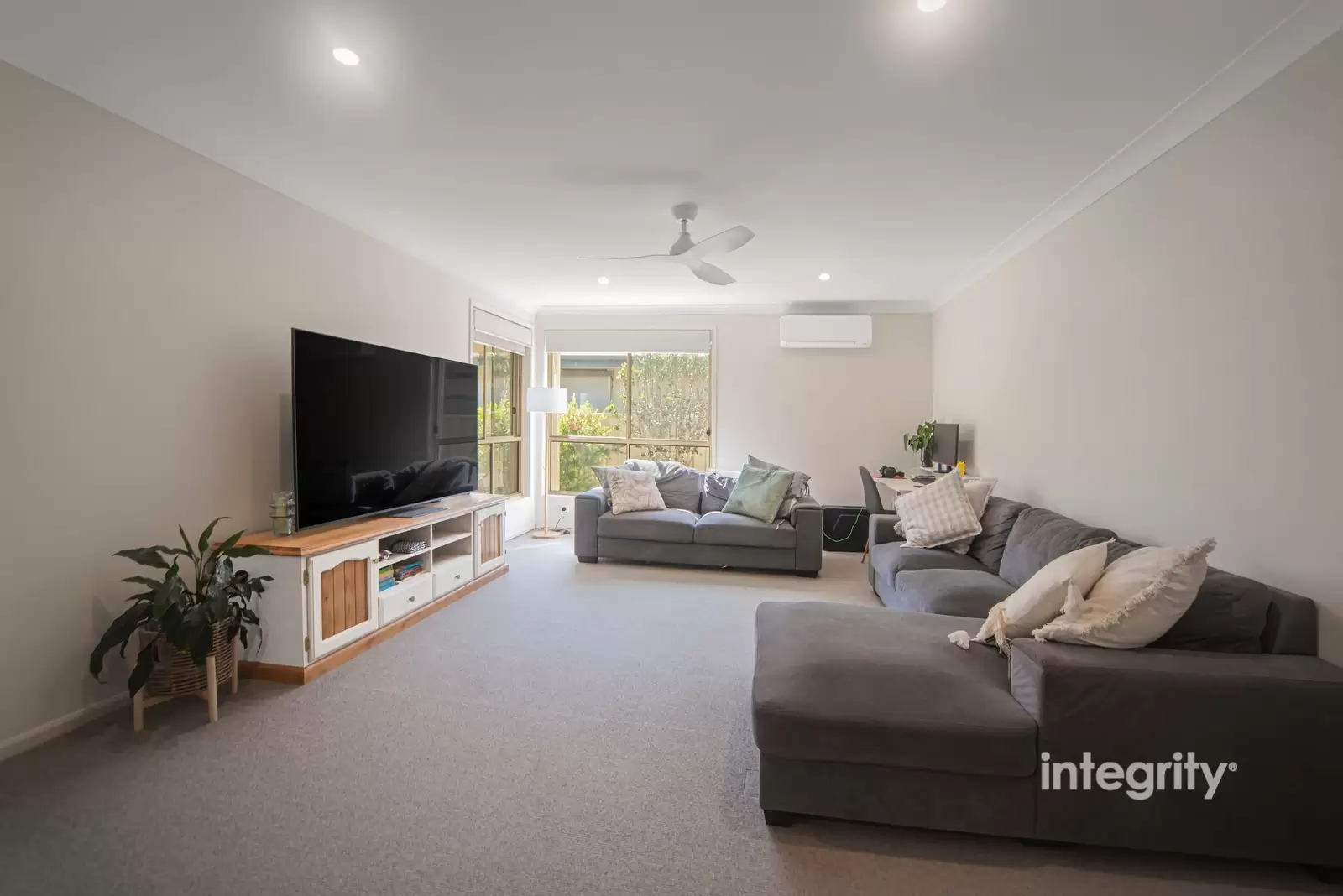 8 Emerald Drive, Meroo Meadow For Sale by Integrity Real Estate - image 3