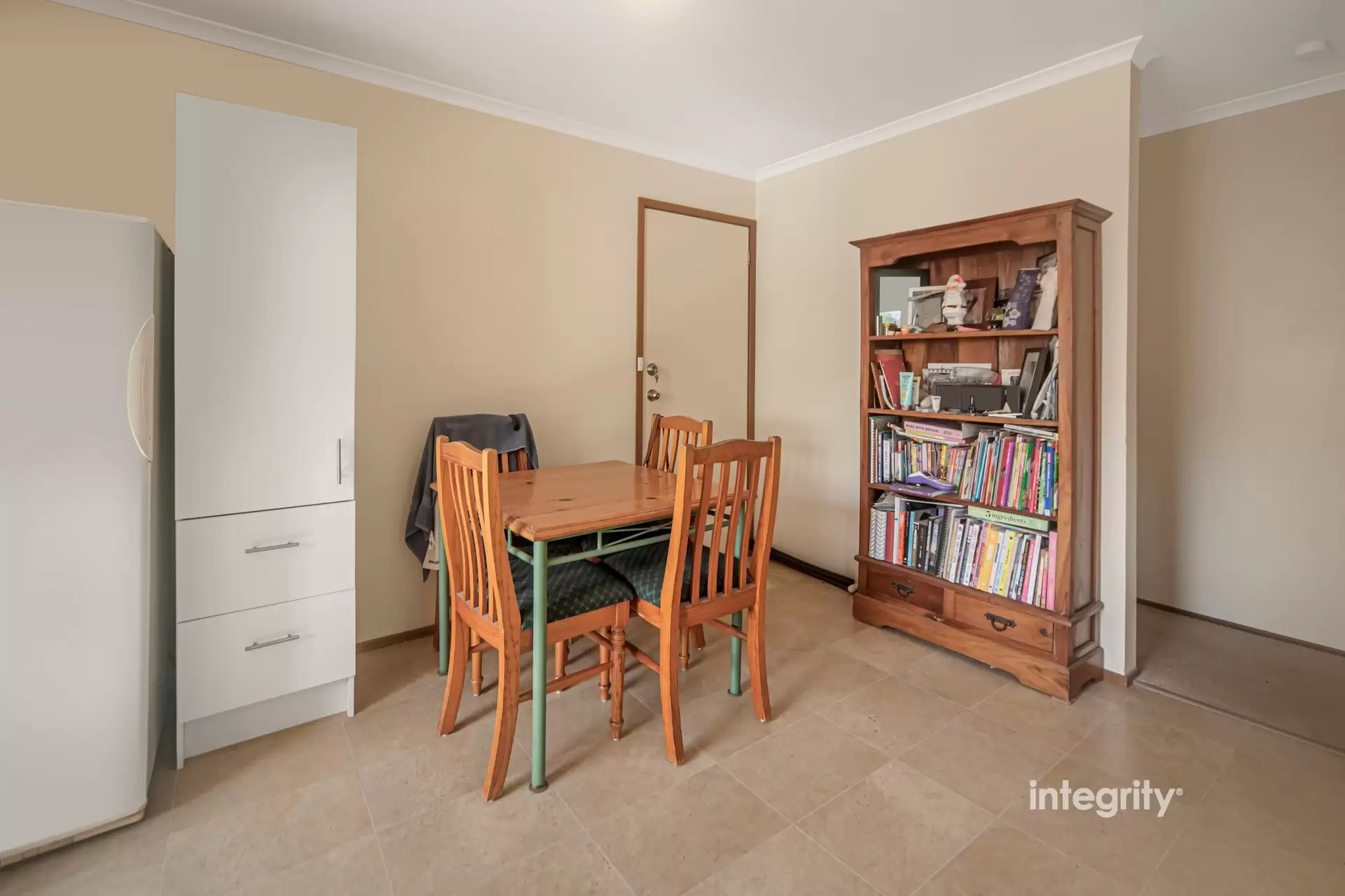 1/6 Carisbrooke Close, Bomaderry For Sale by Integrity Real Estate - image 4