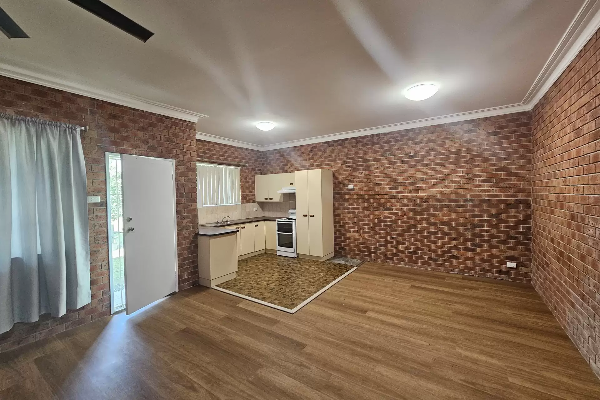 4/125 Wallace Street, Nowra For Lease by Integrity Real Estate - image 3