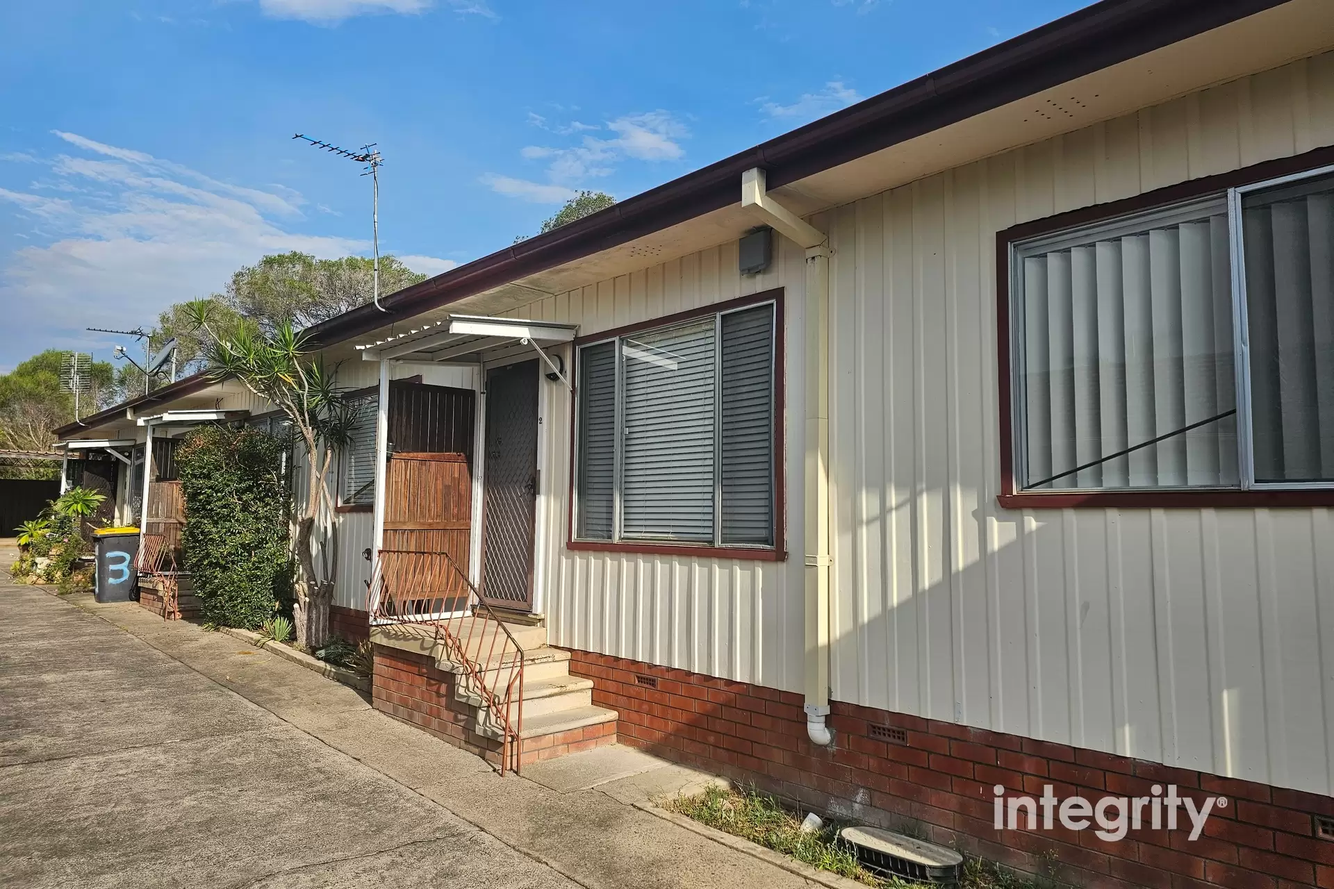 2/2 View Street, Nowra For Lease by Integrity Real Estate