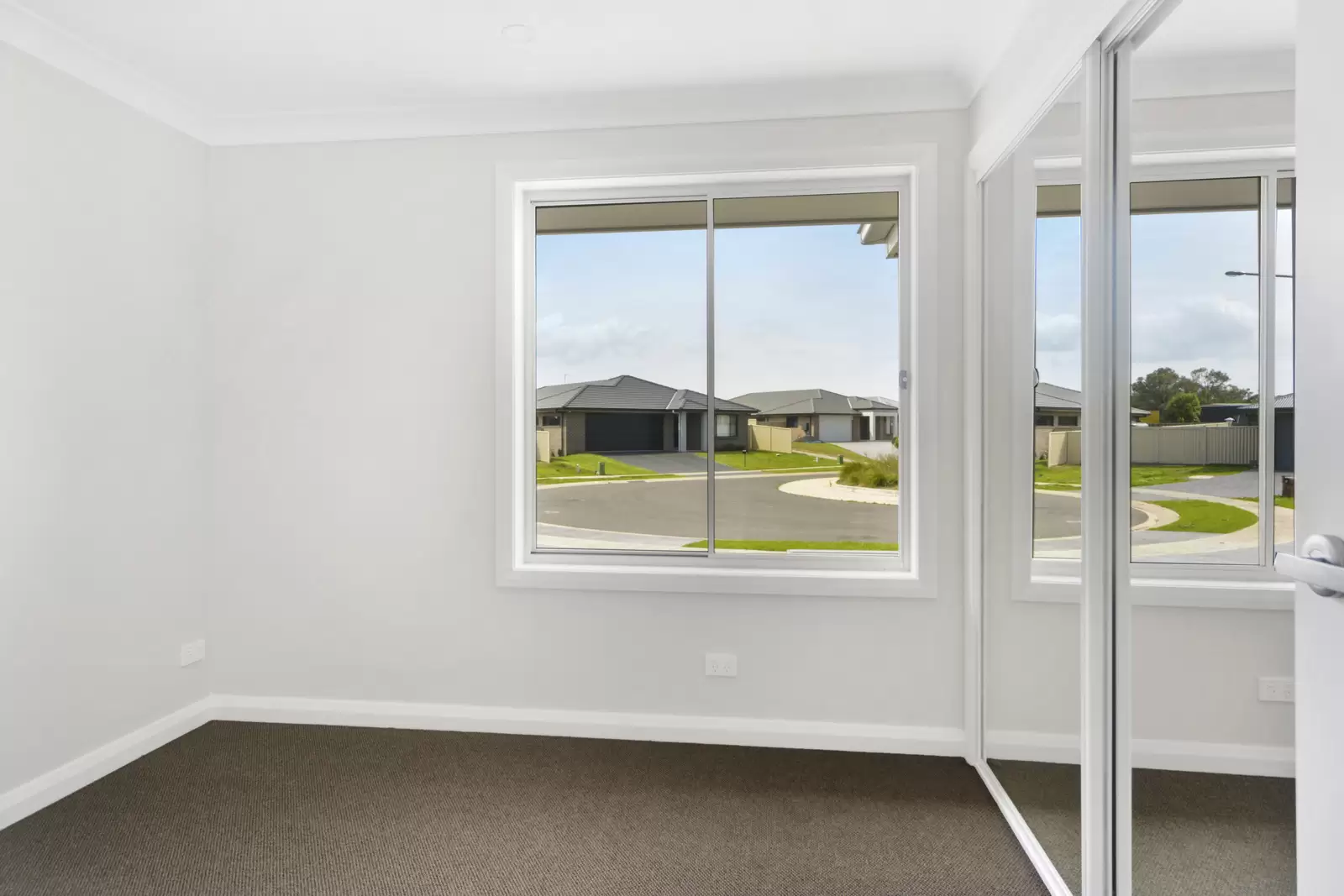 2/49 Killara Road, Nowra Leased by Integrity Real Estate - image 4