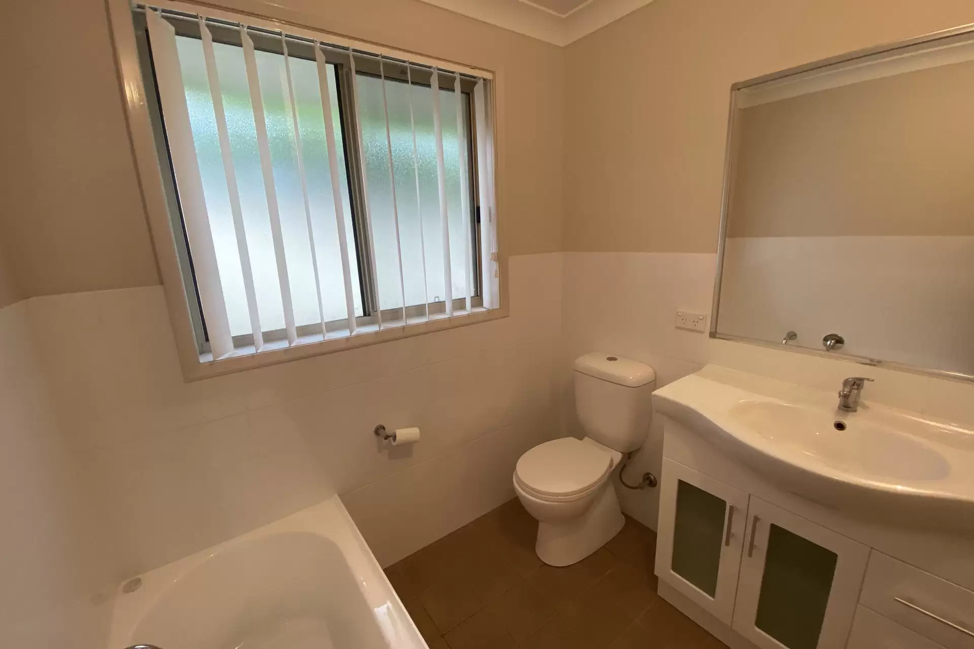 2/123A Meroo Road, Bomaderry Leased by Integrity Real Estate - image 7