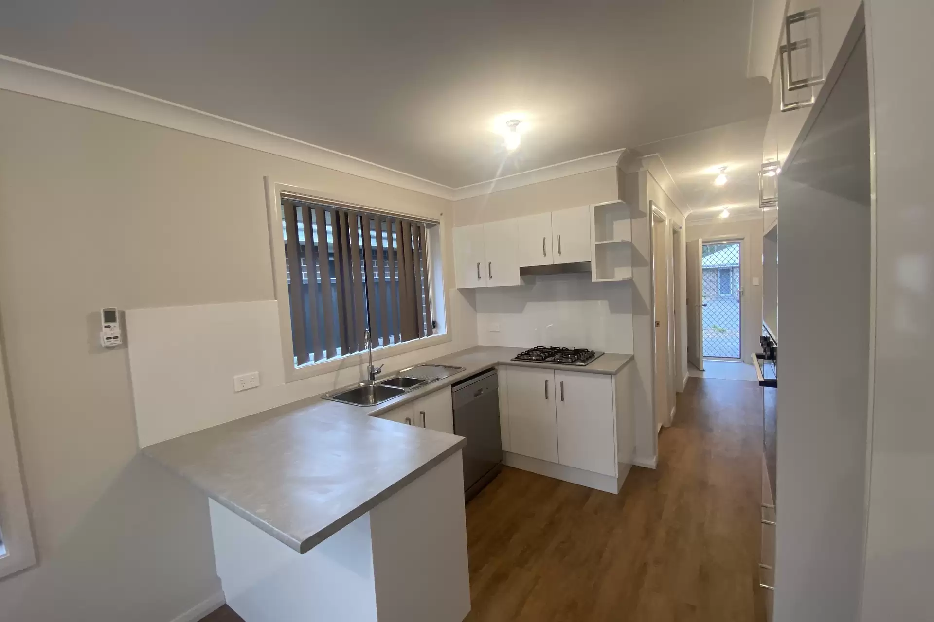 4/95 Albatross Road, West Nowra For Lease by Integrity Real Estate - image 3