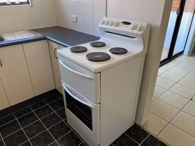 4/4 Shorland Place, Nowra Leased by Integrity Real Estate - image 3