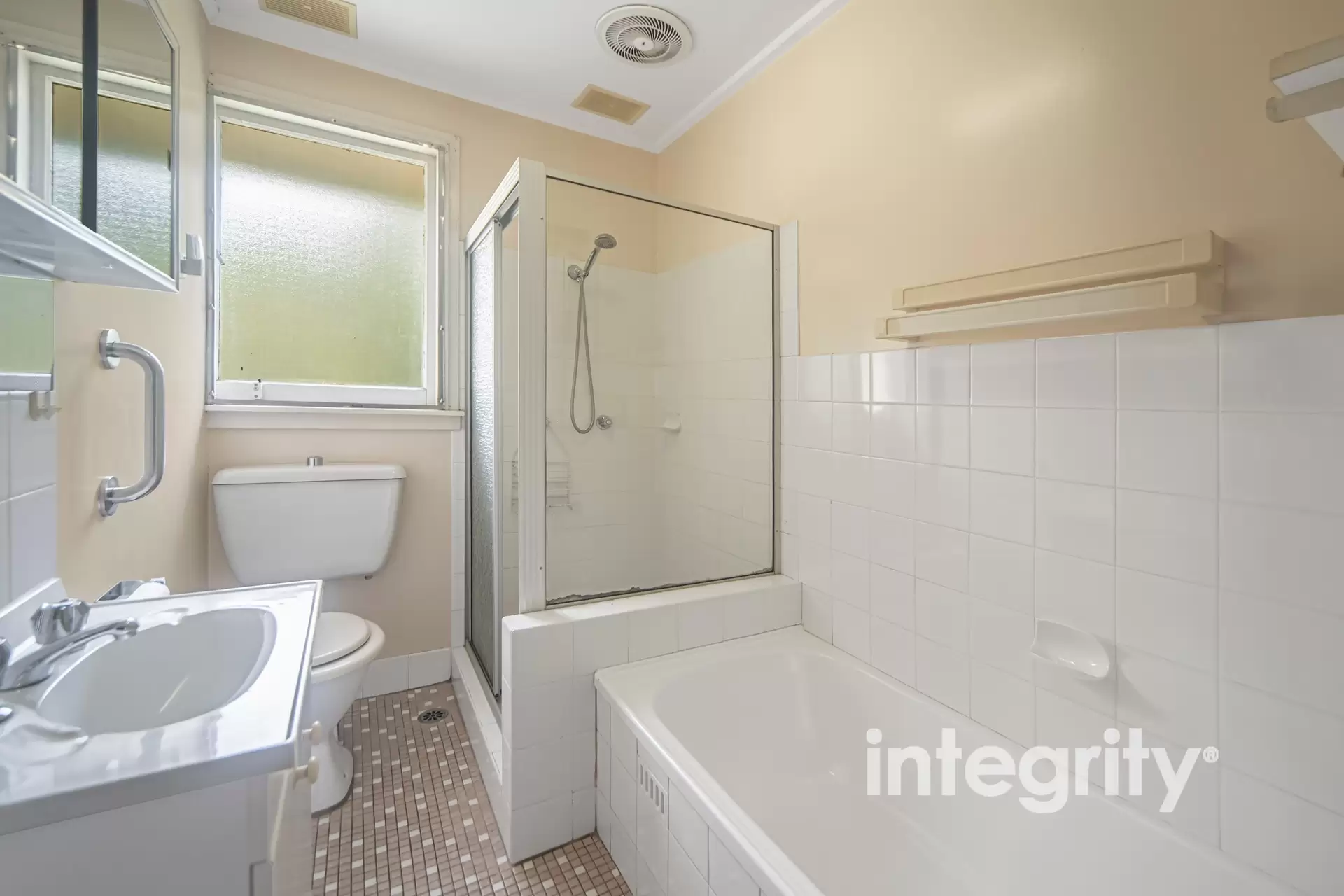 17 Elyard Drive, Nowra For Sale by Integrity Real Estate - image 8