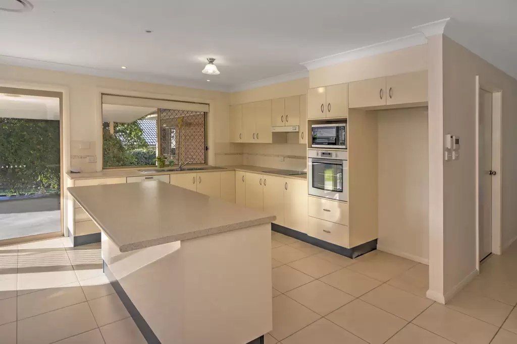 16 Barbata Grove, South Nowra For Lease by Integrity Real Estate - image 2