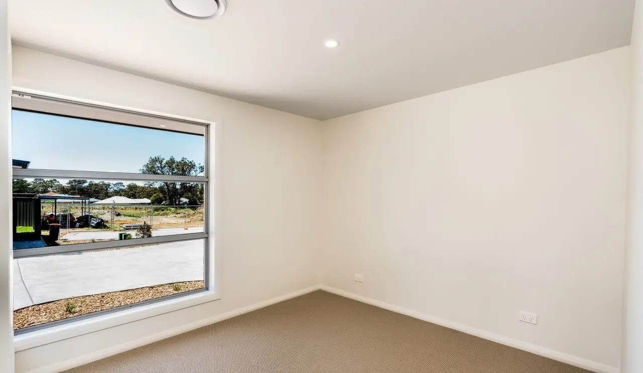 2/75 Yalwal Road, West Nowra Leased by Integrity Real Estate - image 5