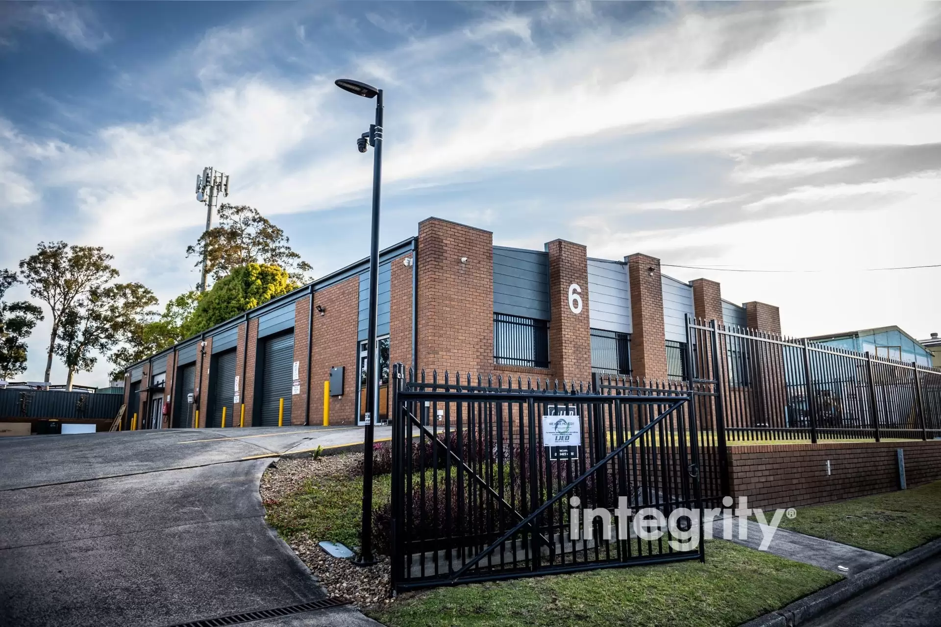 1/6 Victa Way, Bomaderry For Sale by Integrity Real Estate - image 1