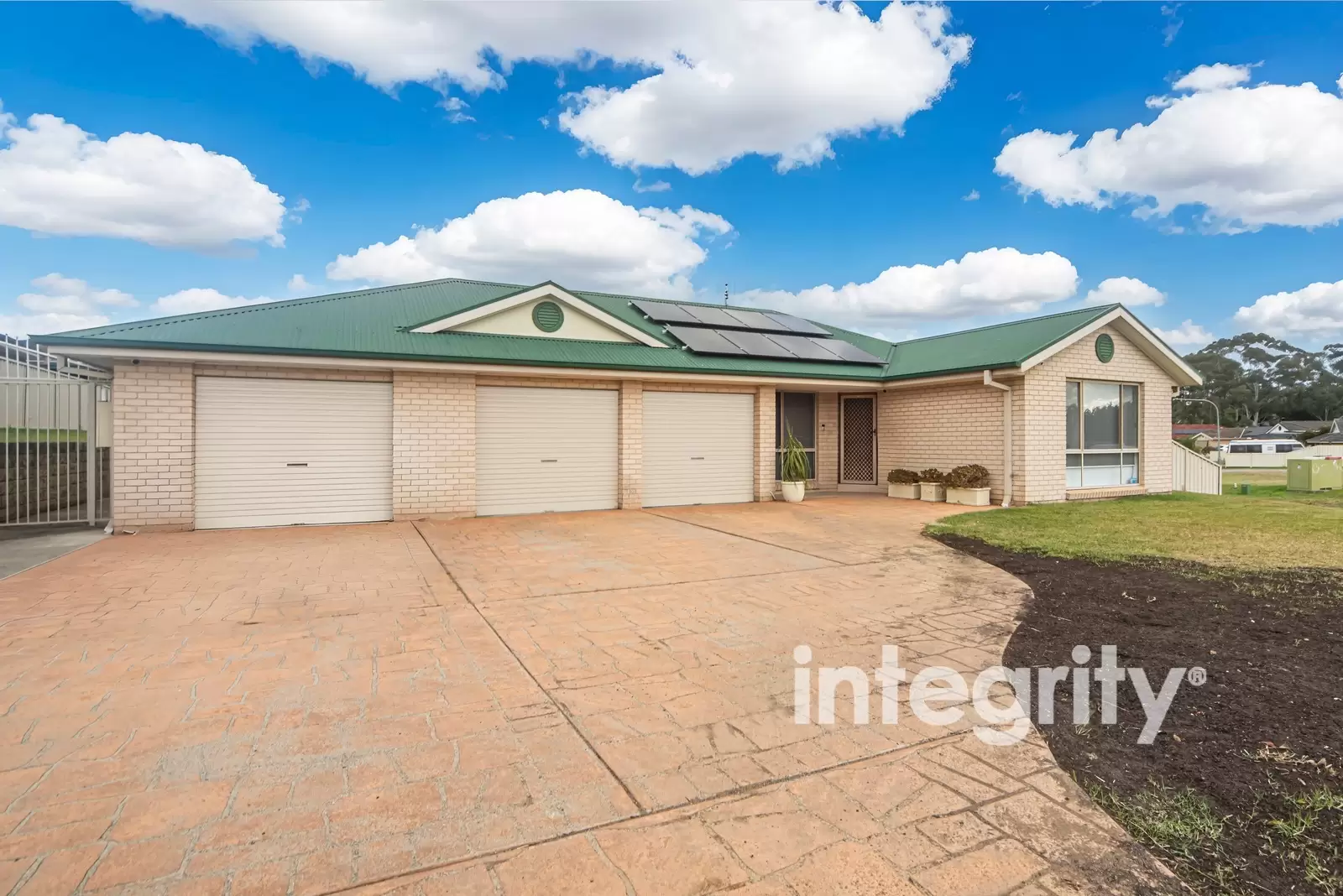 2 Junee Link, Nowra Leased by Integrity Real Estate - image 1