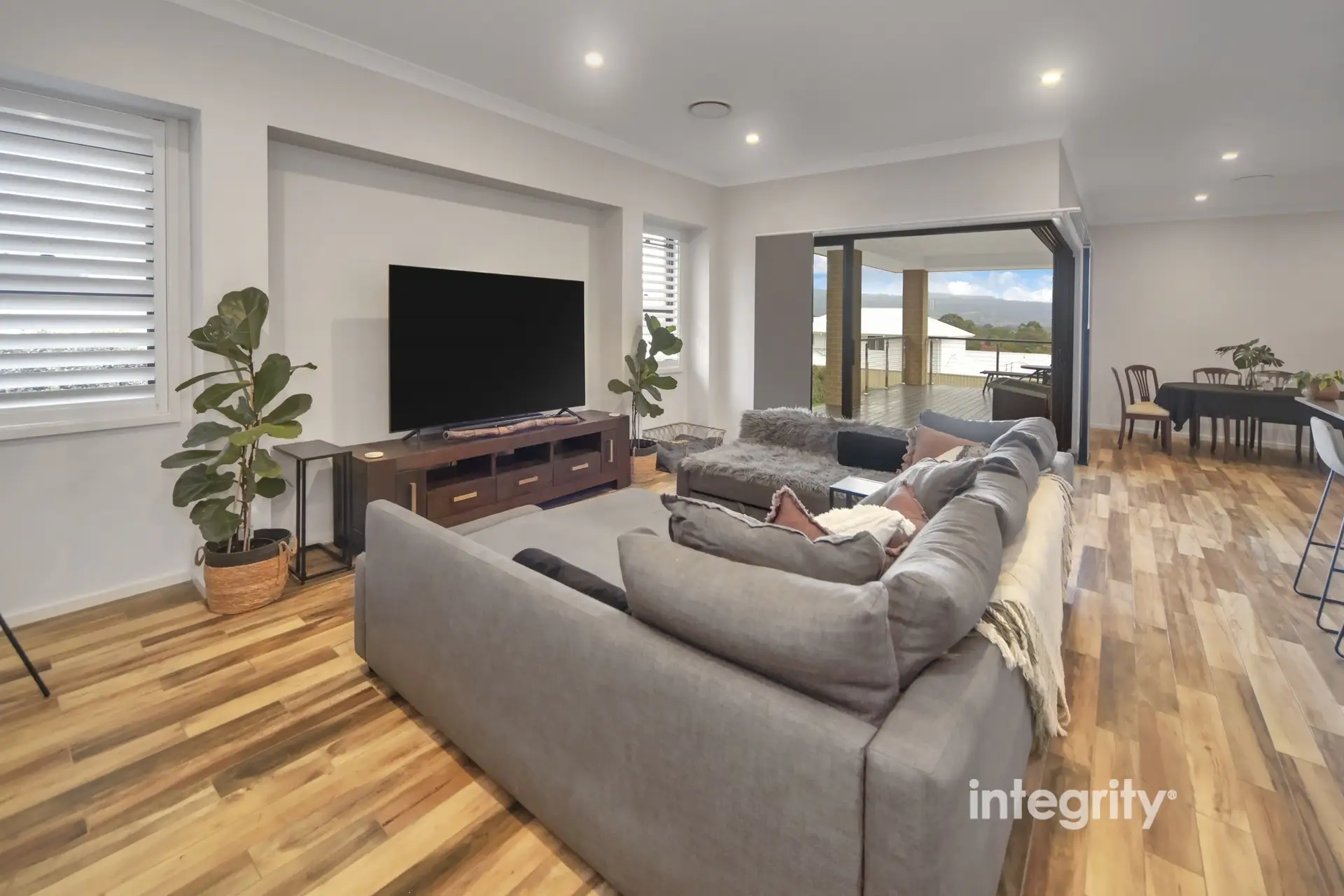 41 Jindalee Crescent, Nowra Sold by Integrity Real Estate - image 3