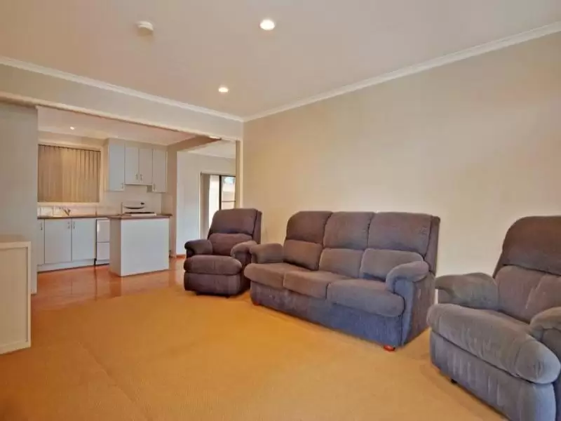 3 Monk Crescent, Bomaderry Sold by Integrity Real Estate - image 3