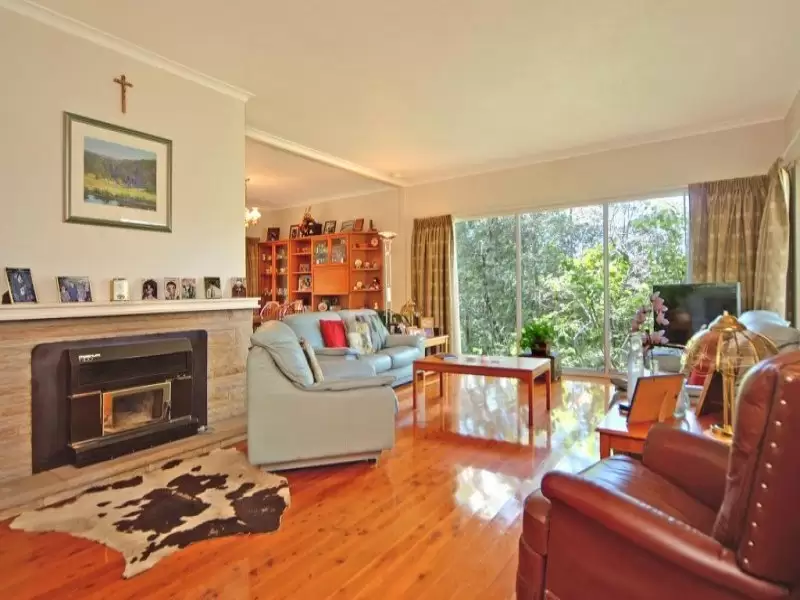 12 Mattes Way, Bomaderry Sold by Integrity Real Estate - image 3