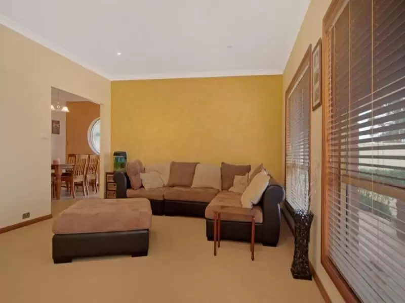 145 Rayleigh Drive, Worrigee Sold by Integrity Real Estate - image 3