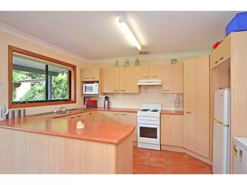 64 Cambewarra Road, Bomaderry Sold by Integrity Real Estate - image 3