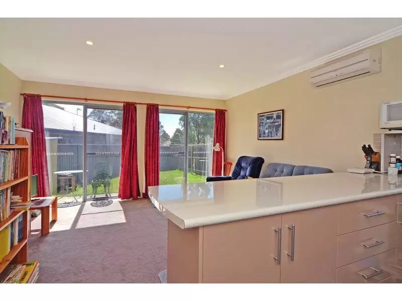 7/8 McKinnon Street, Nowra Sold by Integrity Real Estate - image 2