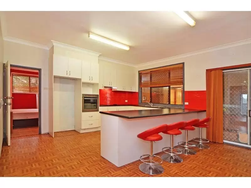 15 Elizabeth Avenue, Nowra Sold by Integrity Real Estate - image 3