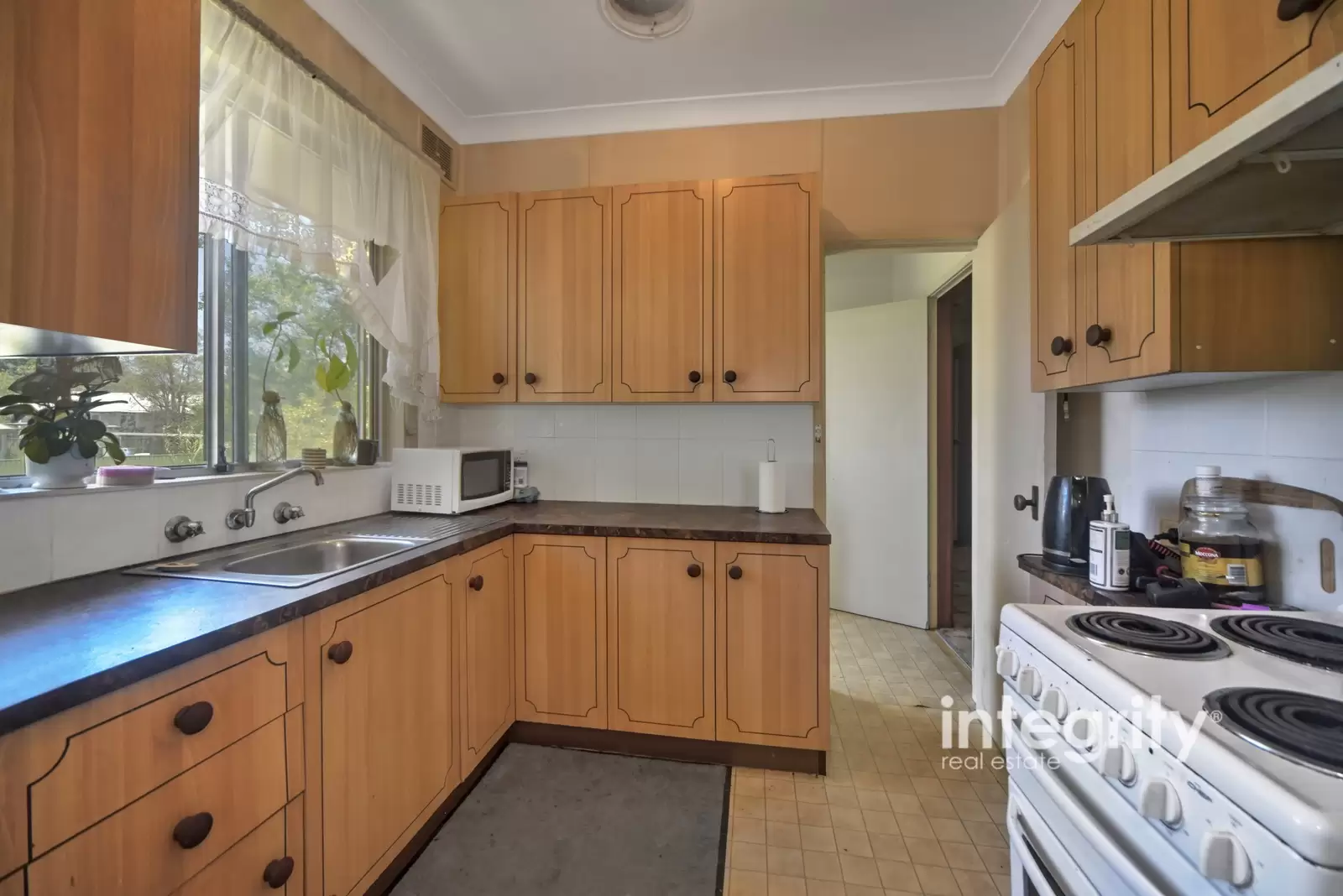 9 Bourne Avenue, Nowra Sold by Integrity Real Estate - image 3