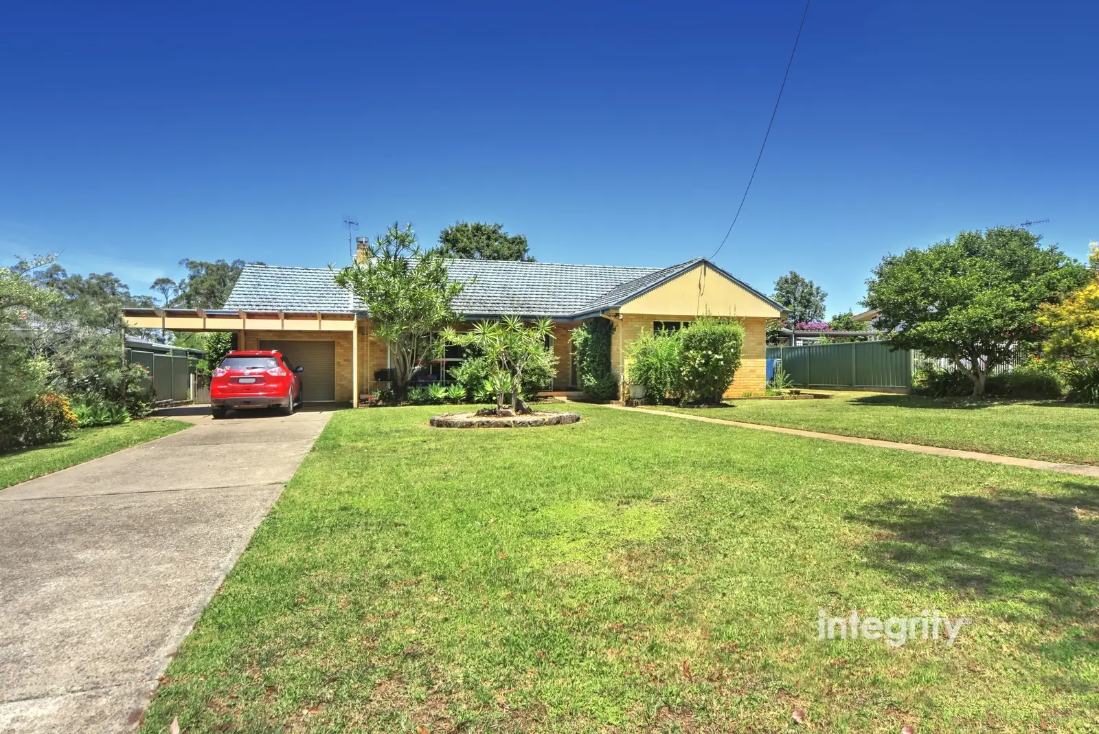 104 West Birriley Street, Bomaderry Sold by Integrity Real Estate